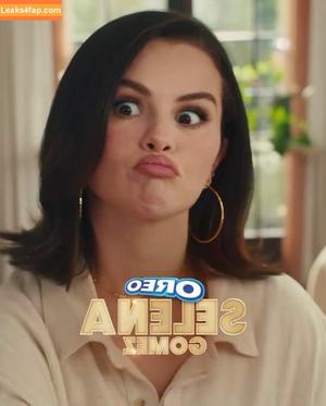 Selena Gomez photo #8621
