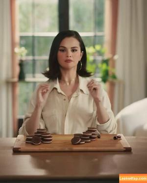 Selena Gomez photo #8625