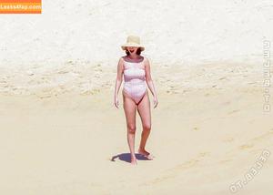 Selena Gomez photo #8832