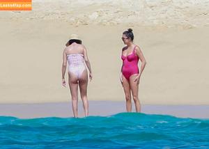 Selena Gomez photo #8855