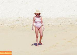 Selena Gomez photo #8861