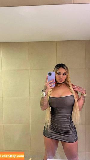 selinavegaa photo #0002