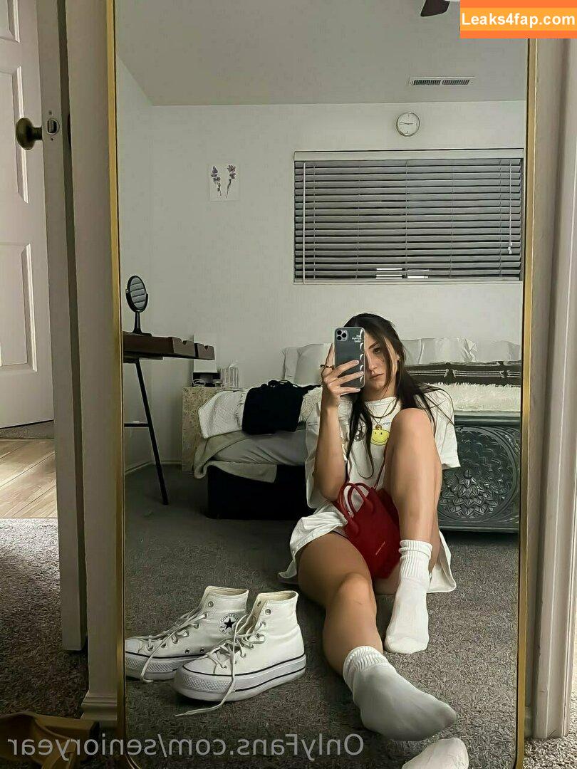 senioryear / Alexis / senioryearnetflix leaked photo photo #0089