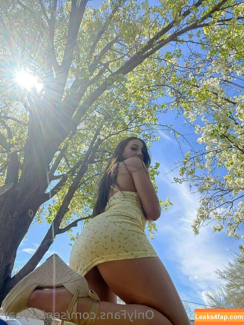 senioryear / Alexis / senioryearnetflix leaked photo photo #0096