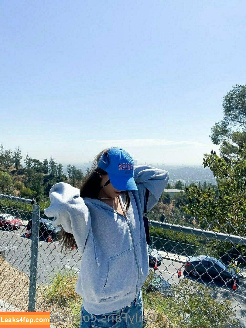 senioryear / Alexis / senioryearnetflix leaked photo photo #0116