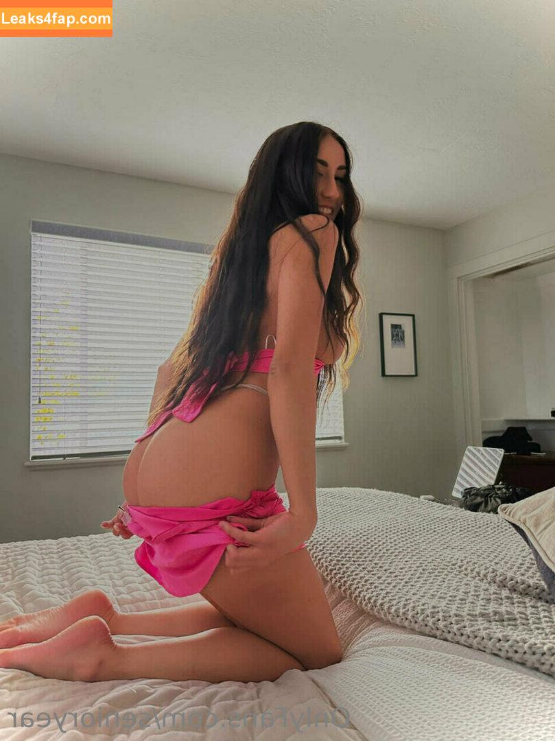 senioryear / Alexis / senioryearnetflix leaked photo photo #0120