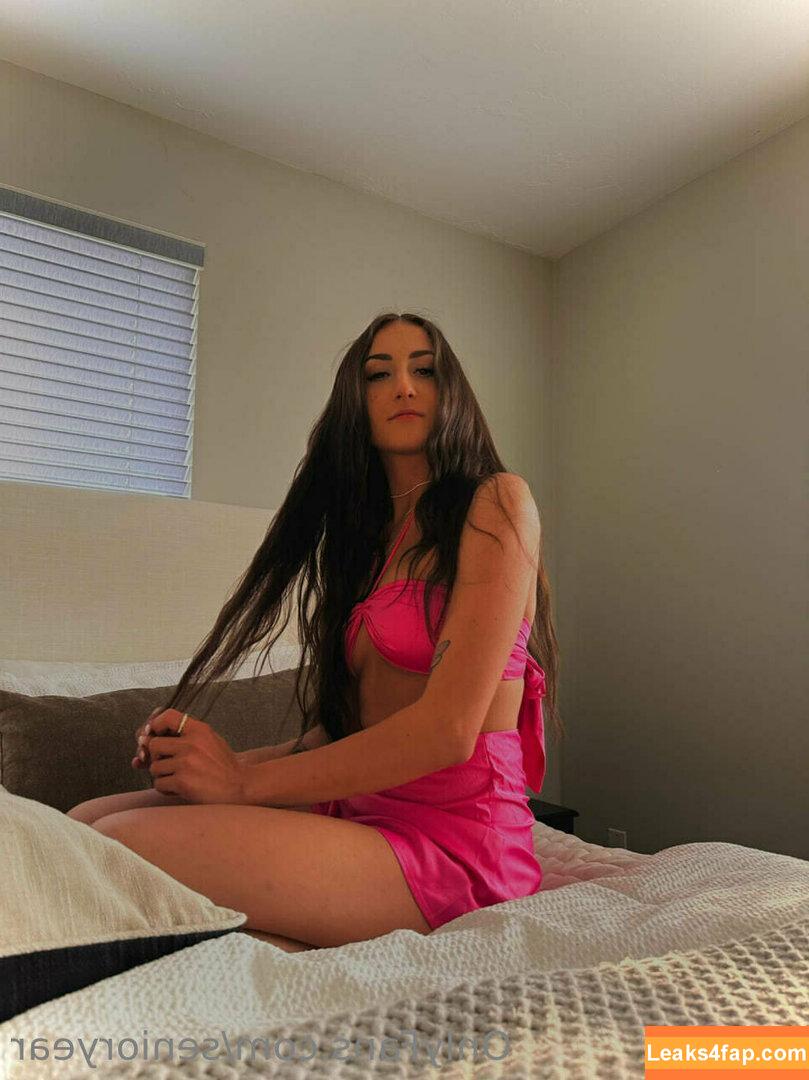 senioryear / Alexis / senioryearnetflix leaked photo photo #0121