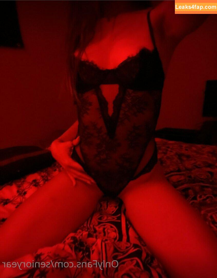 senioryear / Alexis / senioryearnetflix leaked photo photo #0140