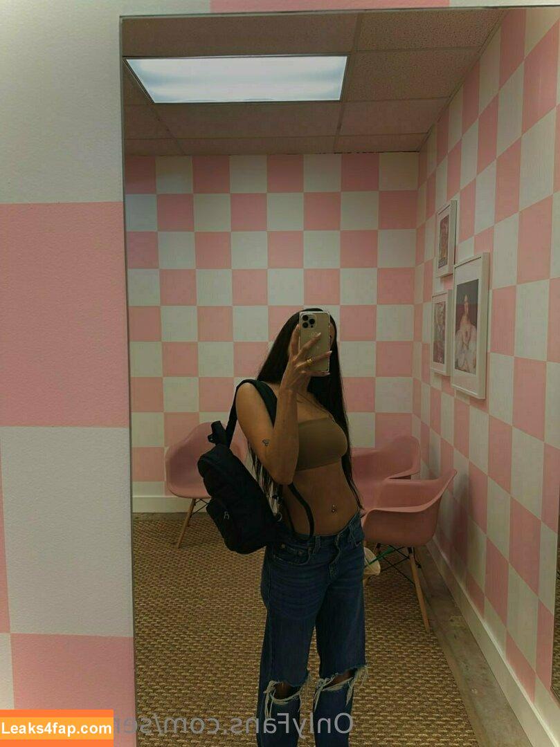 senioryear / Alexis / senioryearnetflix leaked photo photo #0211