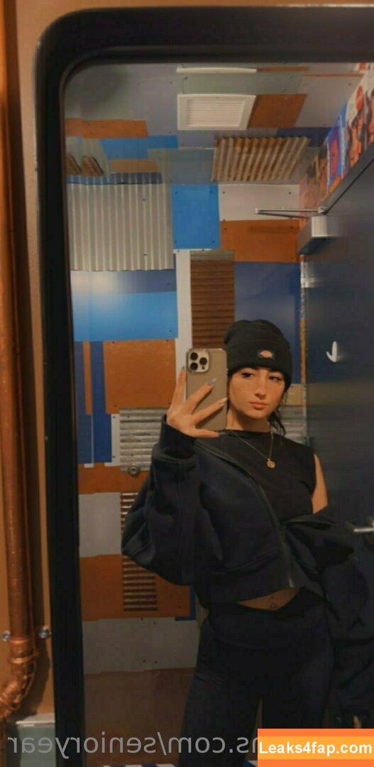 senioryear / Alexis / senioryearnetflix leaked photo photo #0251