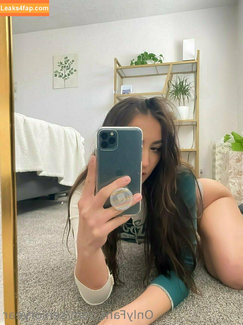 senioryear / Alexis / senioryearnetflix leaked photo photo #0254