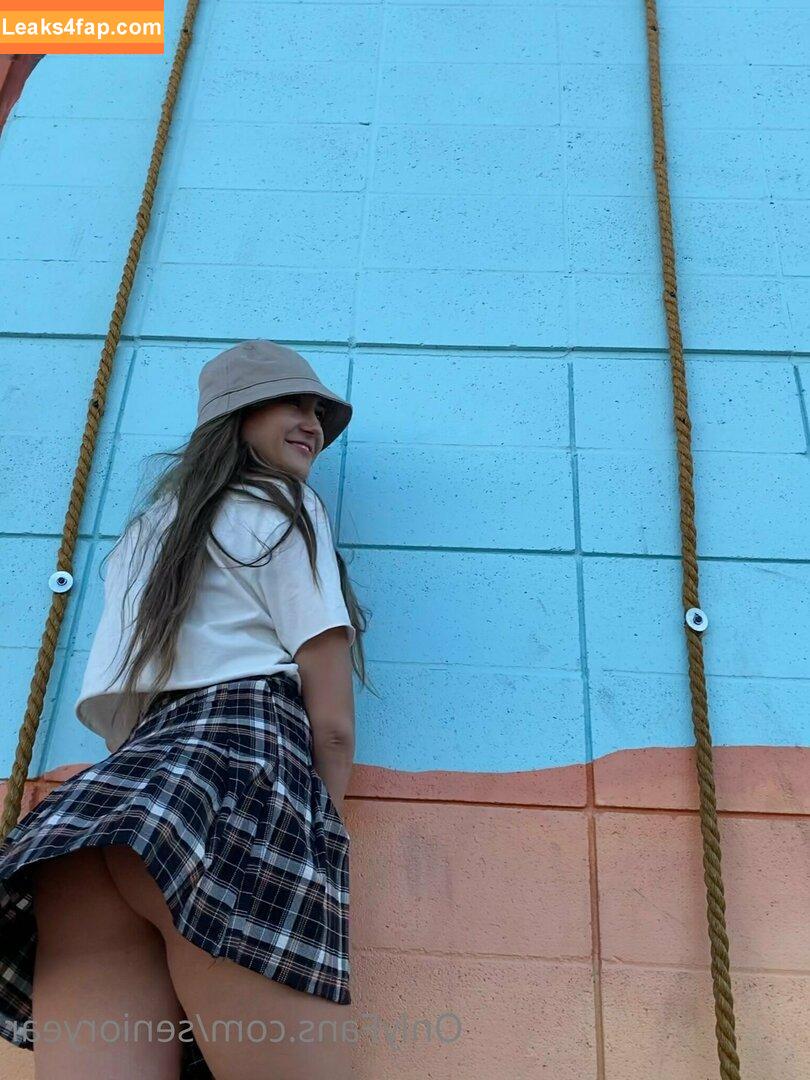 senioryear / Alexis / senioryearnetflix leaked photo photo #0314