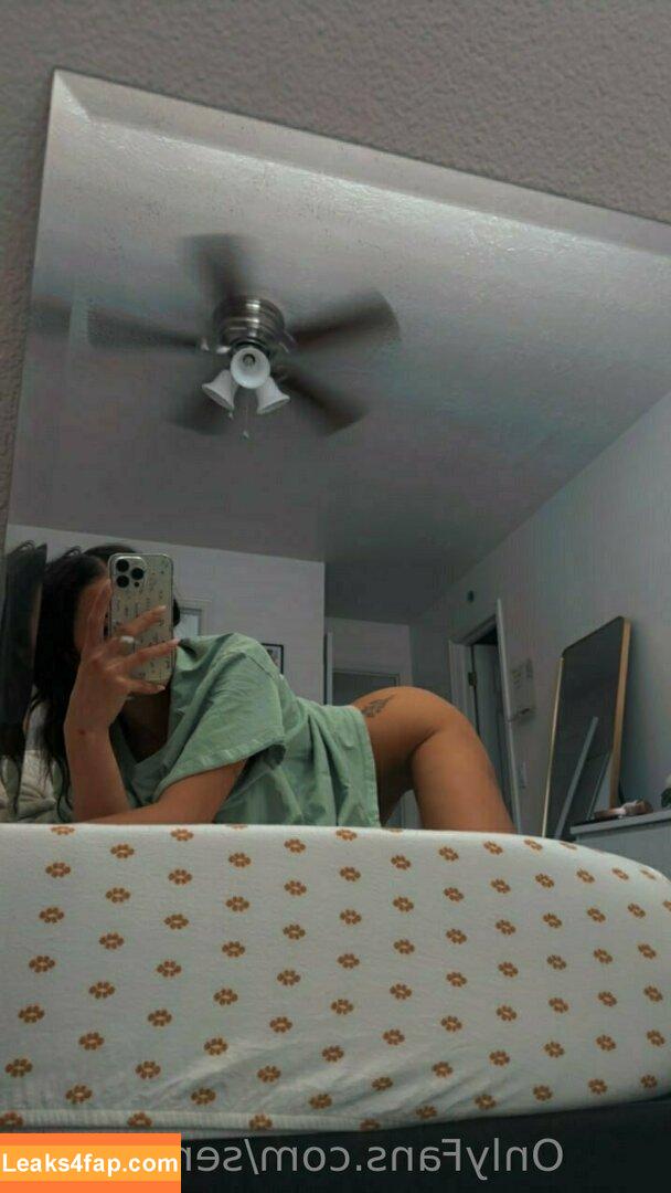 senioryear / Alexis / senioryearnetflix leaked photo photo #0327