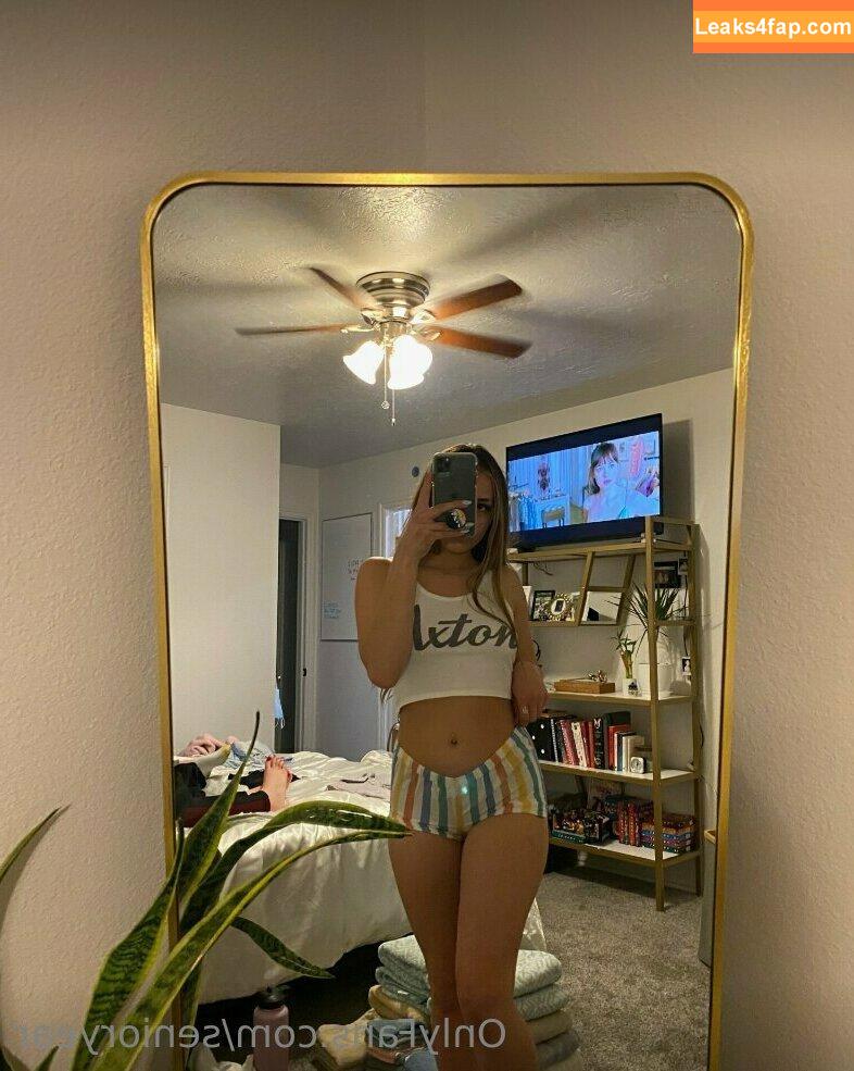 senioryear / Alexis / senioryearnetflix leaked photo photo #0342