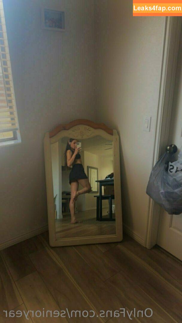 senioryear / Alexis / senioryearnetflix leaked photo photo #0355