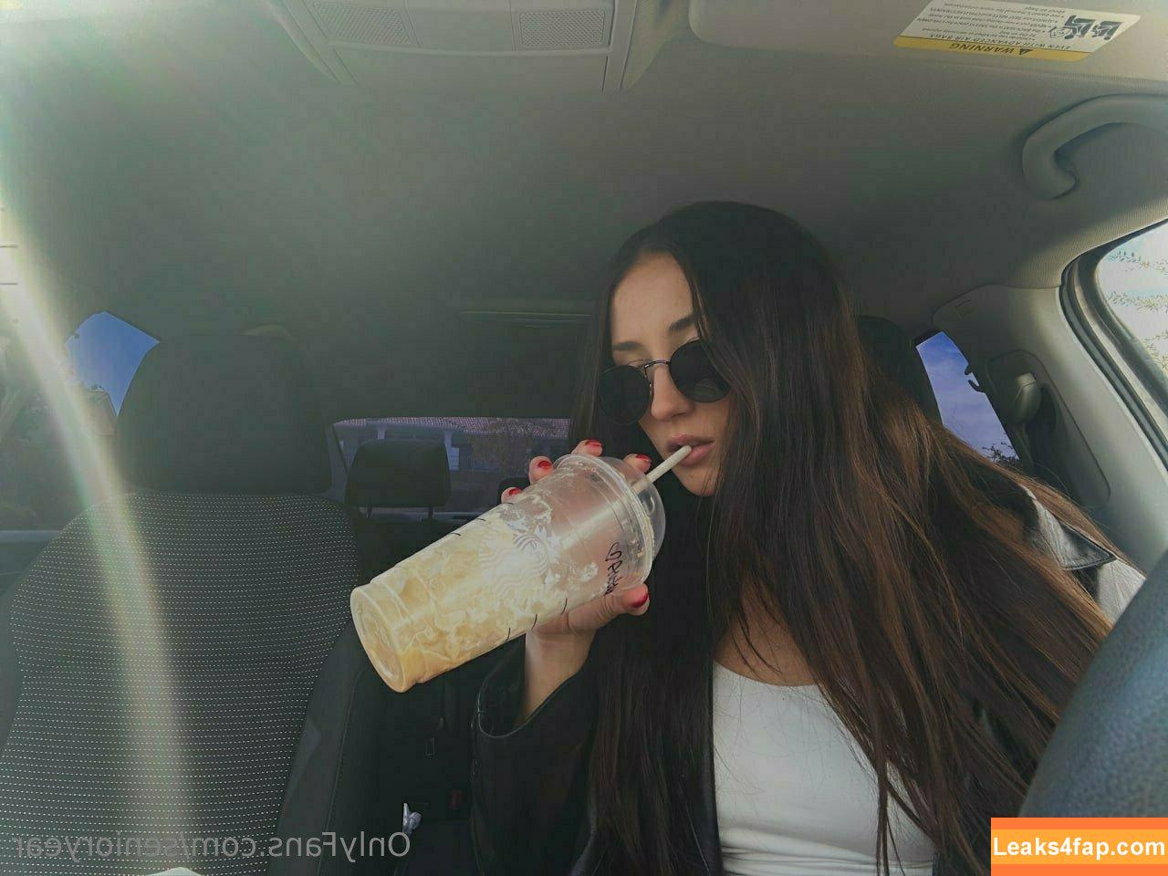 senioryear / Alexis / senioryearnetflix leaked photo photo #0358