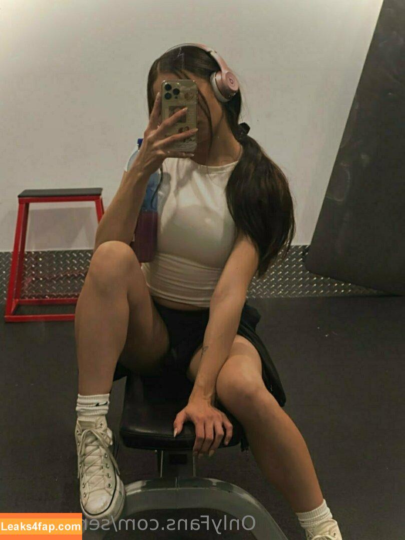 senioryear / Alexis / senioryearnetflix leaked photo photo #0360