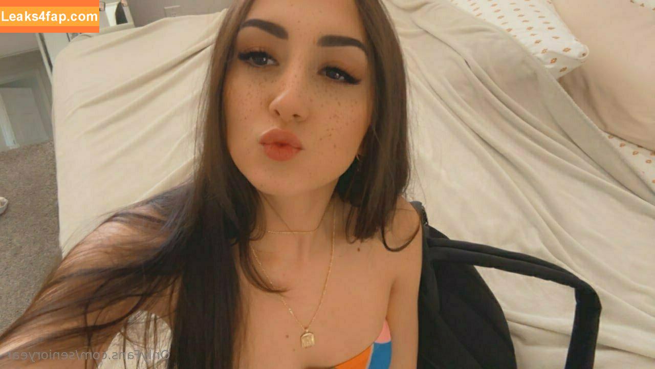 senioryear / Alexis / senioryearnetflix leaked photo photo #0404