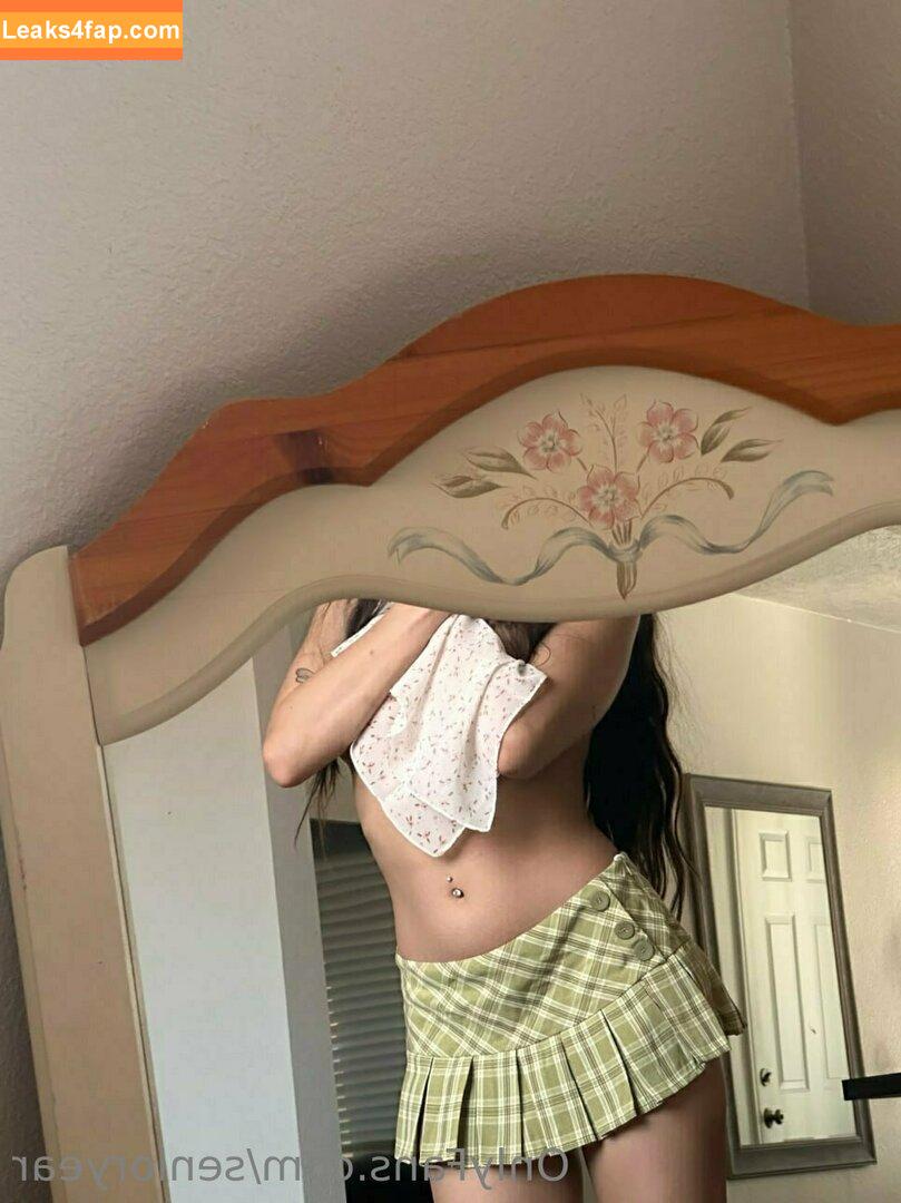 senioryear / Alexis / senioryearnetflix leaked photo photo #0413