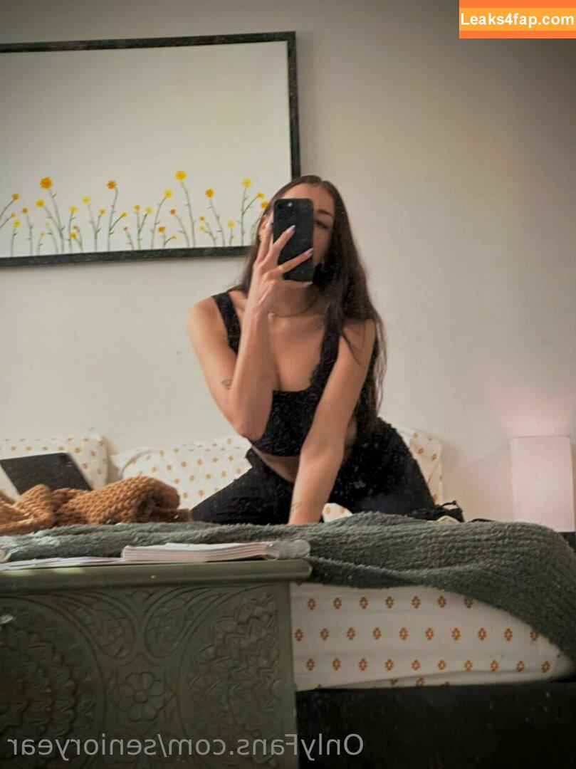 senioryear / Alexis / senioryearnetflix leaked photo photo #0431