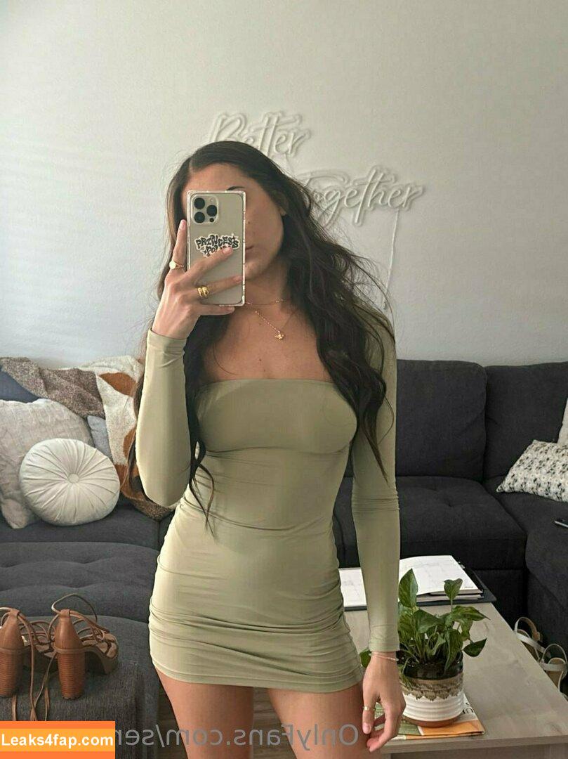 senioryear / Alexis / senioryearnetflix leaked photo photo #0439