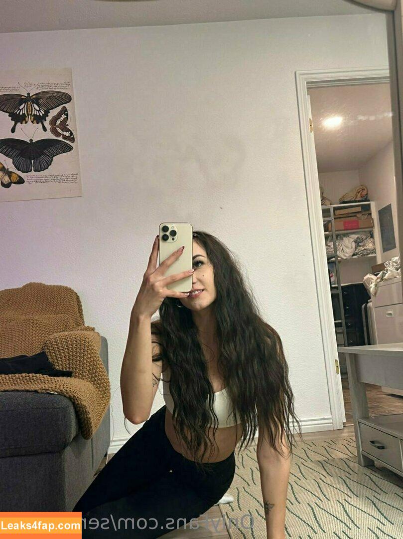 senioryear / Alexis / senioryearnetflix leaked photo photo #0441