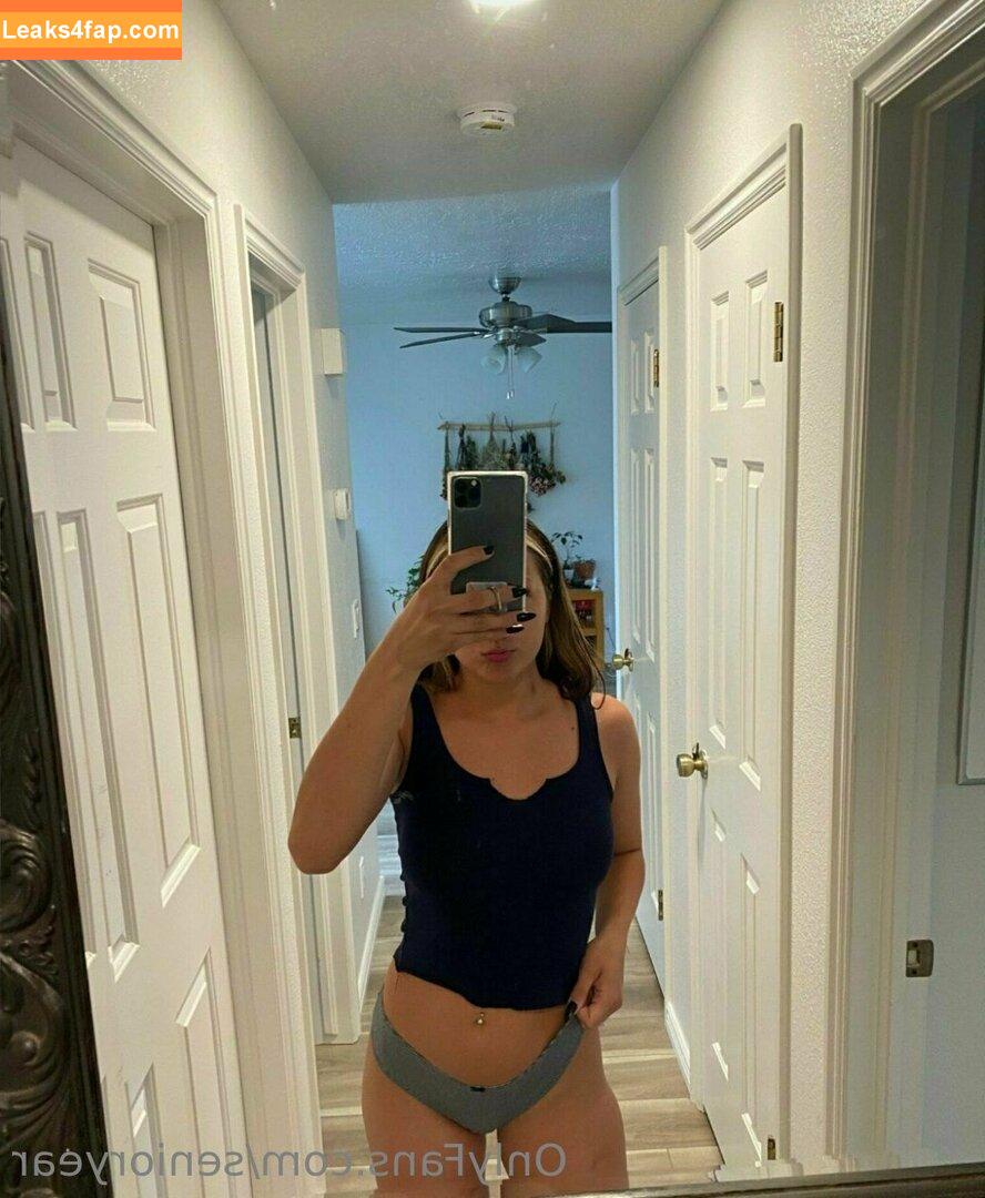 senioryear / Alexis / senioryearnetflix leaked photo photo #0482