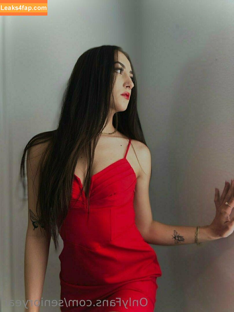 senioryear / Alexis / senioryearnetflix leaked photo photo #0500