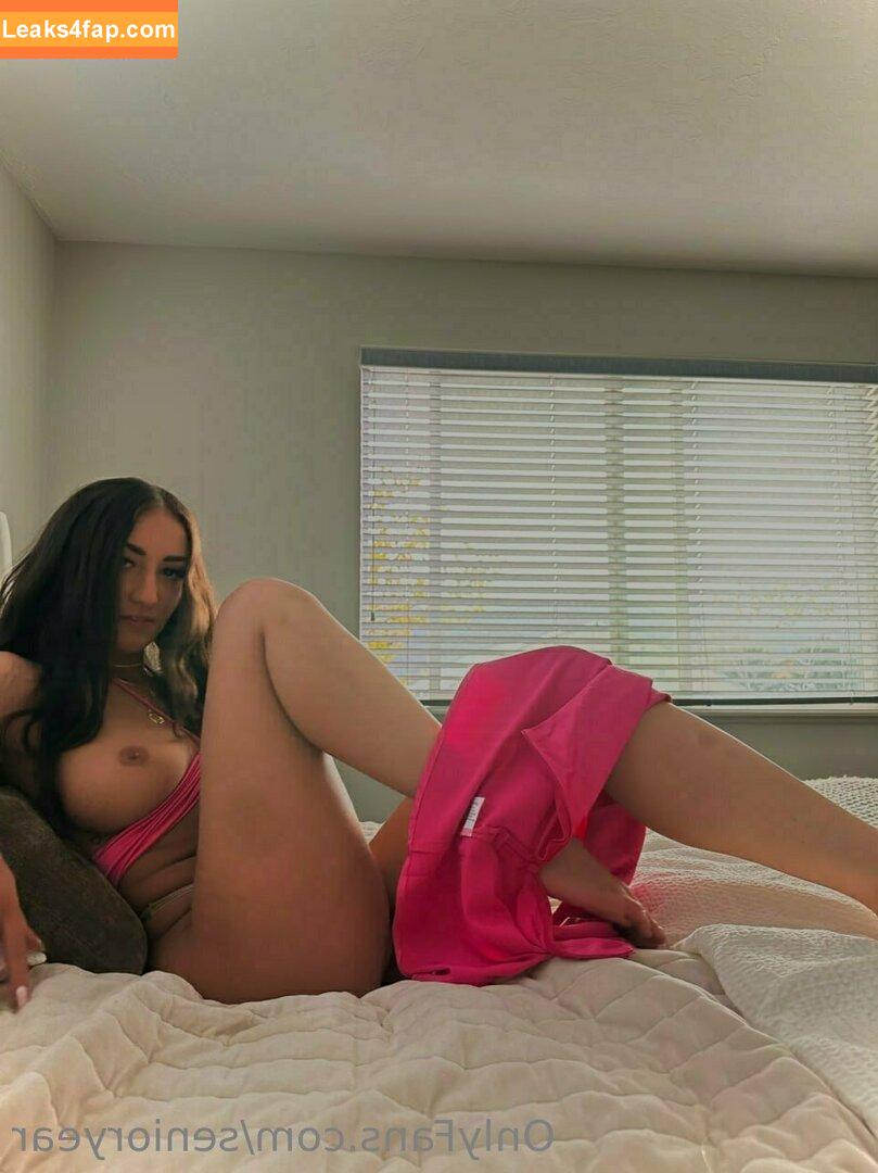 senioryear / Alexis / senioryearnetflix leaked photo photo #0525