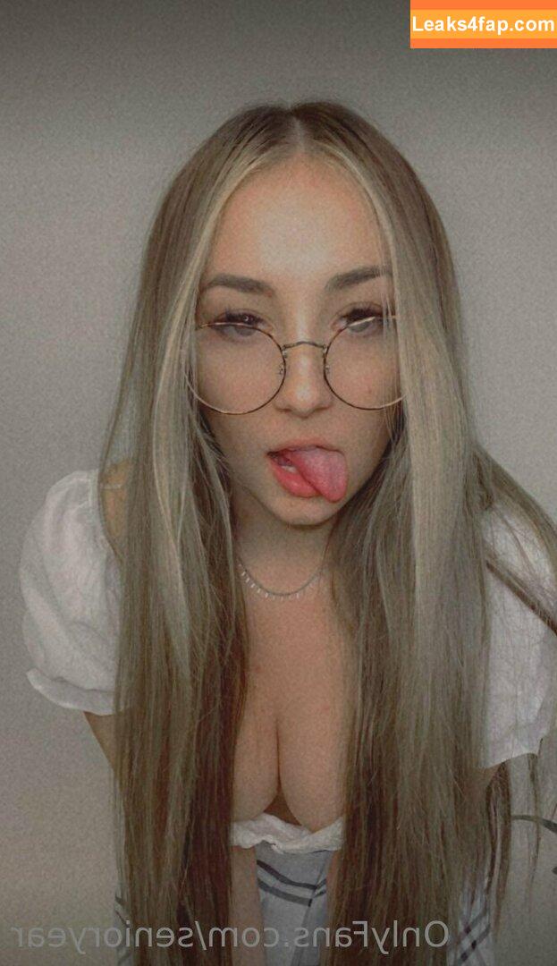 senioryear / Alexis / senioryearnetflix leaked photo photo #0534