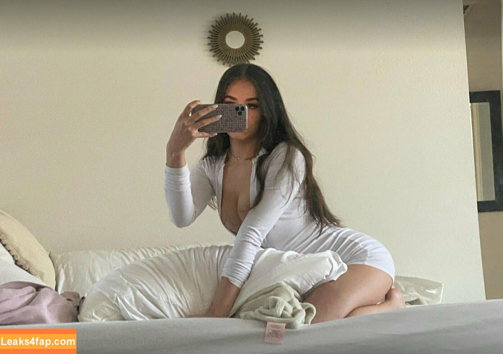 senioryear / Alexis / senioryearnetflix leaked photo photo #0648