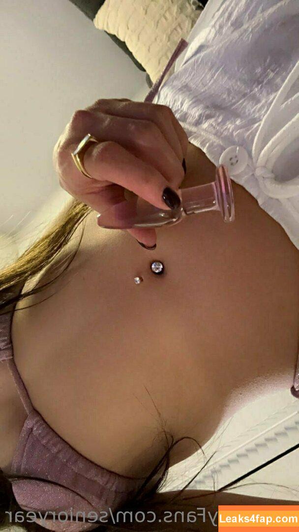 senioryear / Alexis / senioryearnetflix leaked photo photo #0654