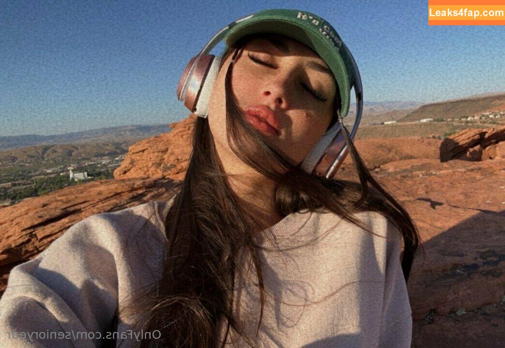 senioryear / Alexis / senioryearnetflix leaked photo photo #0712