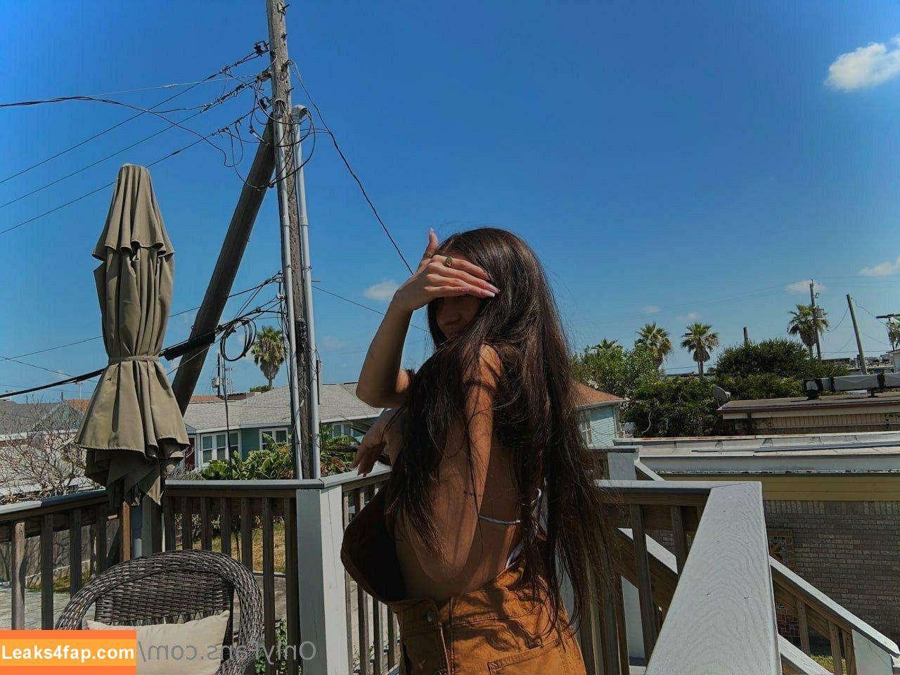 senioryear / Alexis / senioryearnetflix leaked photo photo #0741