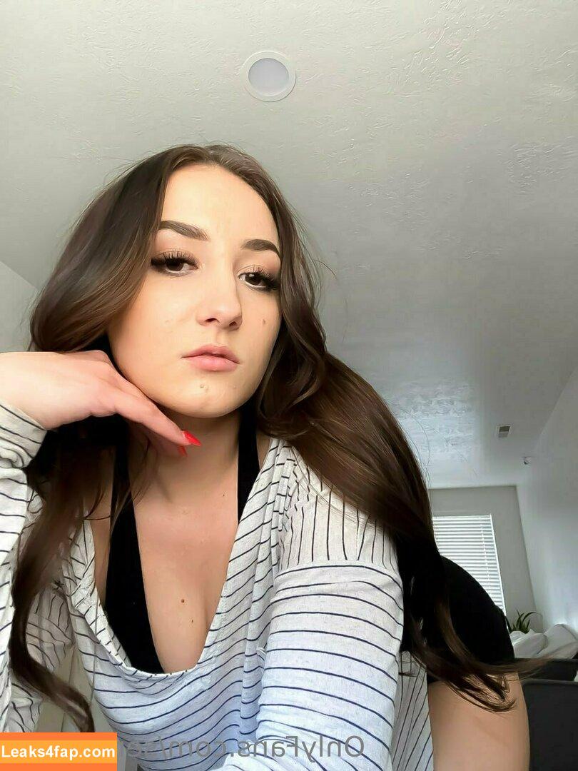 senioryear / Alexis / senioryearnetflix leaked photo photo #0751