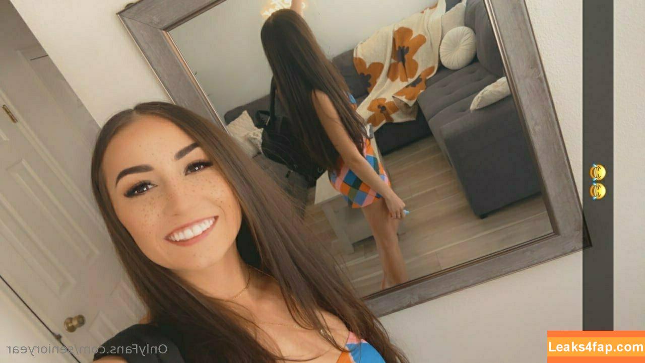 senioryear / Alexis / senioryearnetflix leaked photo photo #0778