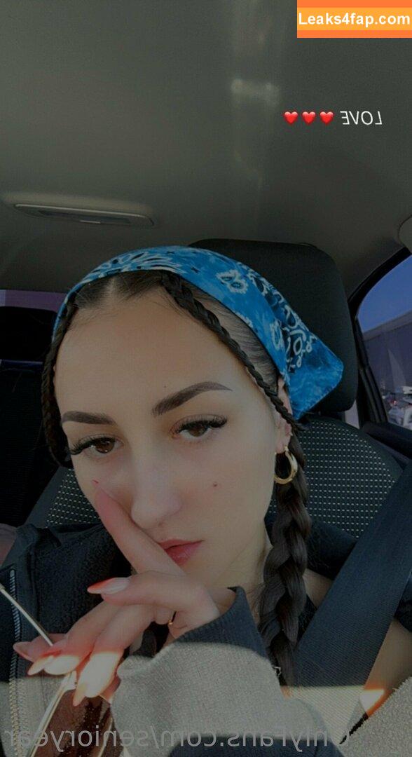 senioryear / Alexis / senioryearnetflix leaked photo photo #0800