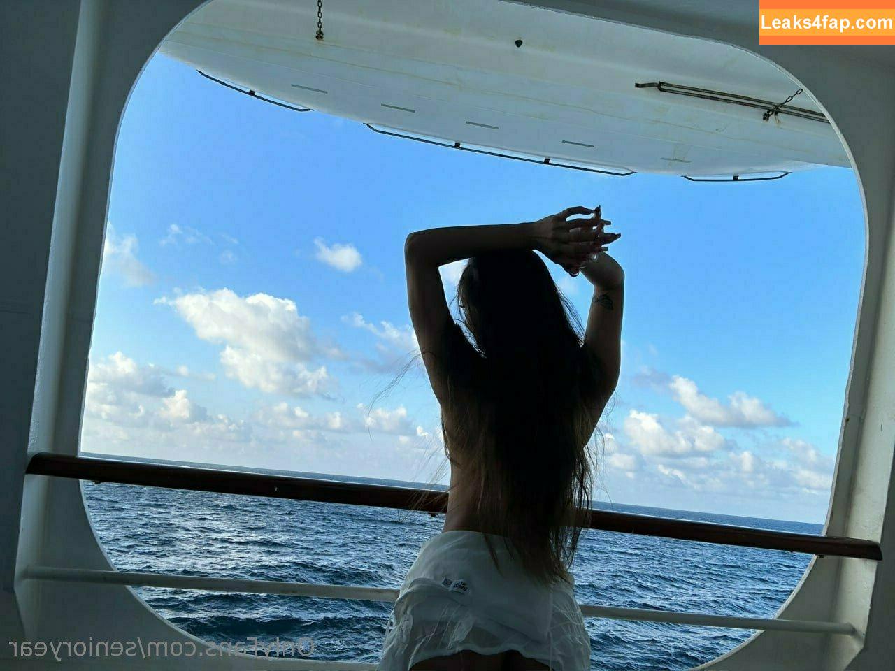 senioryear / Alexis / senioryearnetflix leaked photo photo #0805