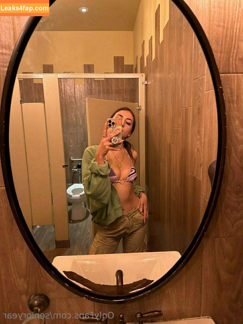 senioryear / Alexis / senioryearnetflix leaked photo photo #0810