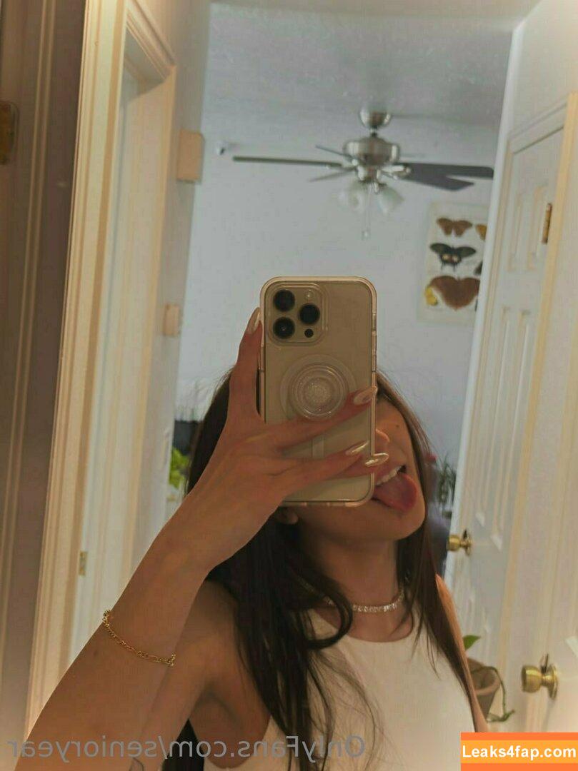 senioryear / Alexis / senioryearnetflix leaked photo photo #0841