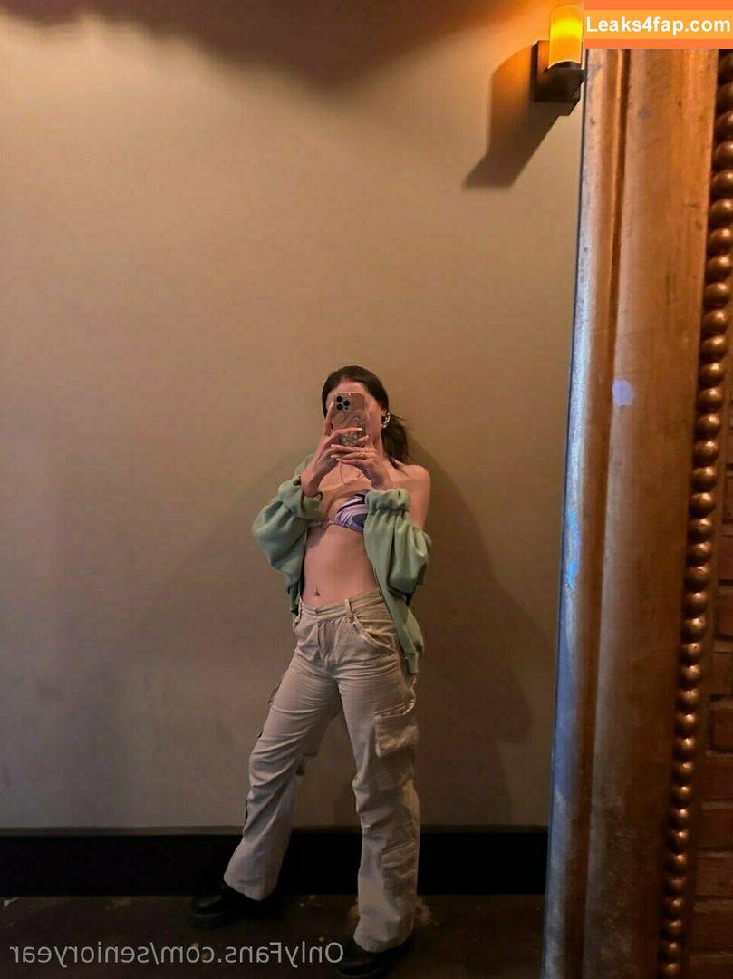 senioryear / Alexis / senioryearnetflix leaked photo photo #0878