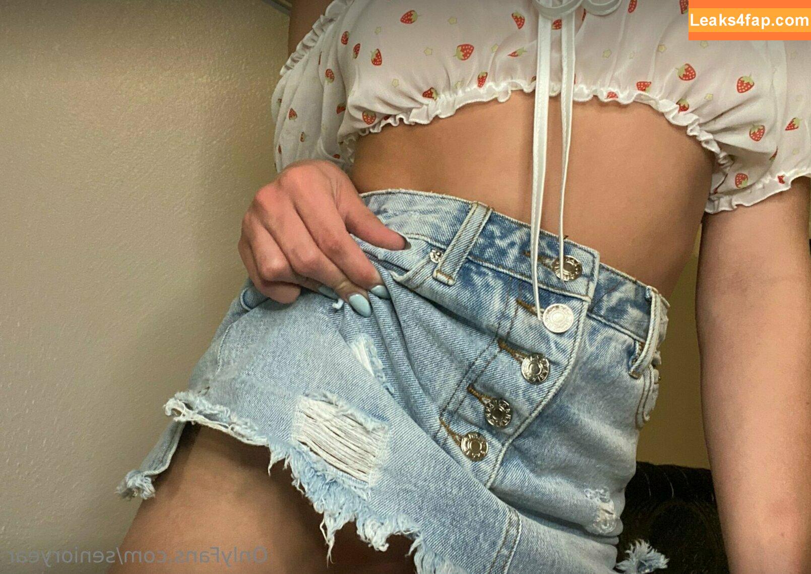 senioryear / Alexis / senioryearnetflix leaked photo photo #0890