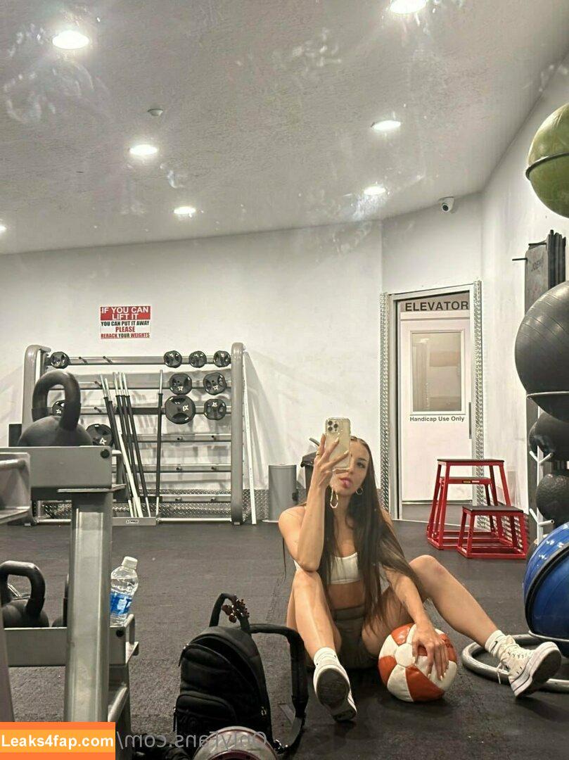 senioryear / Alexis / senioryearnetflix leaked photo photo #0912