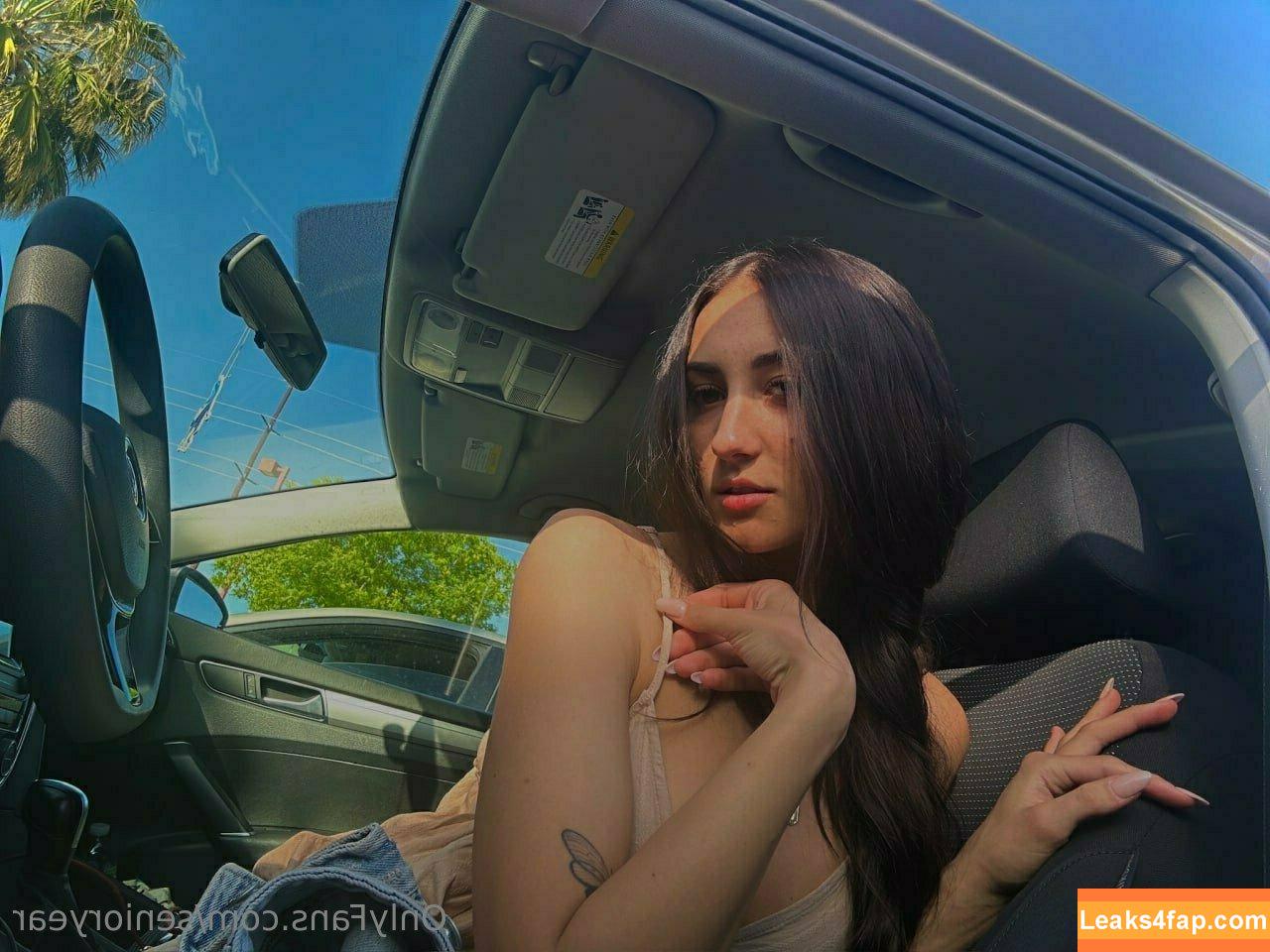 senioryear / Alexis / senioryearnetflix leaked photo photo #0913