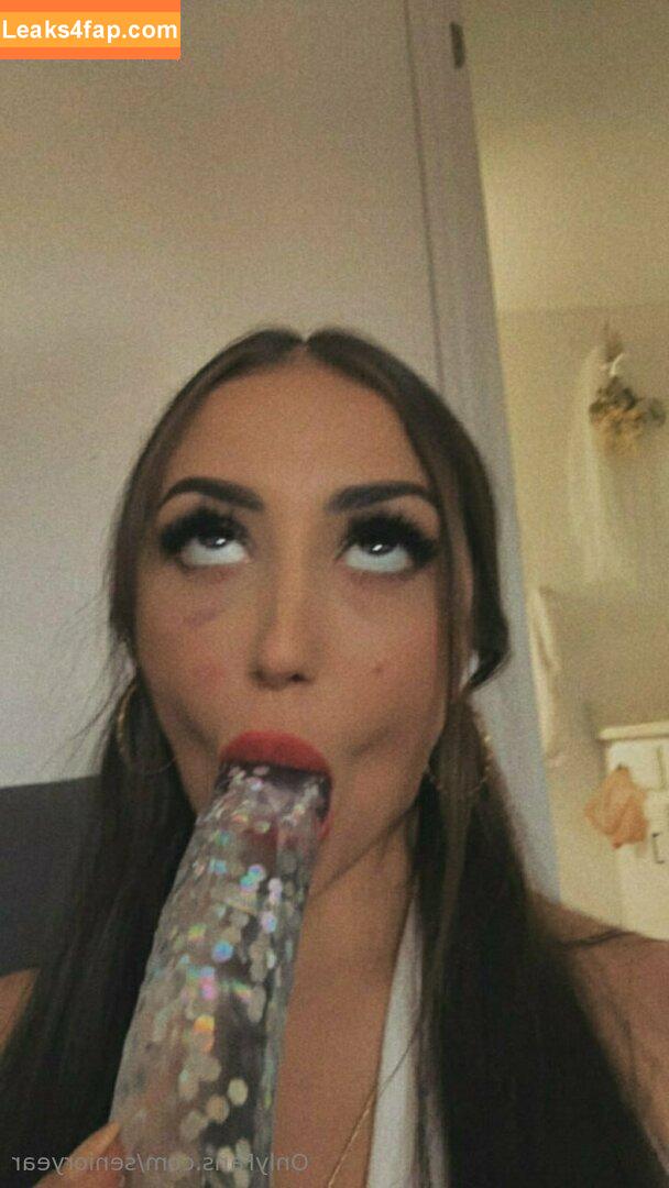 senioryear / Alexis / senioryearnetflix leaked photo photo #0914