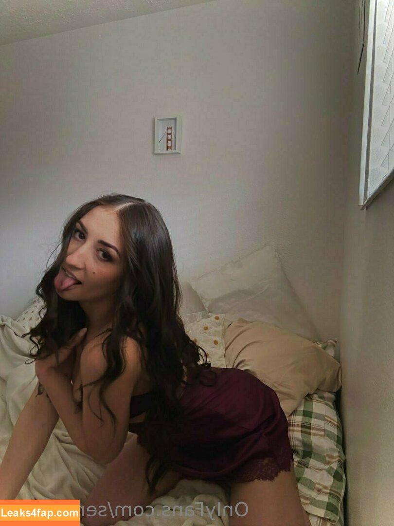 senioryear / Alexis / senioryearnetflix leaked photo photo #0934