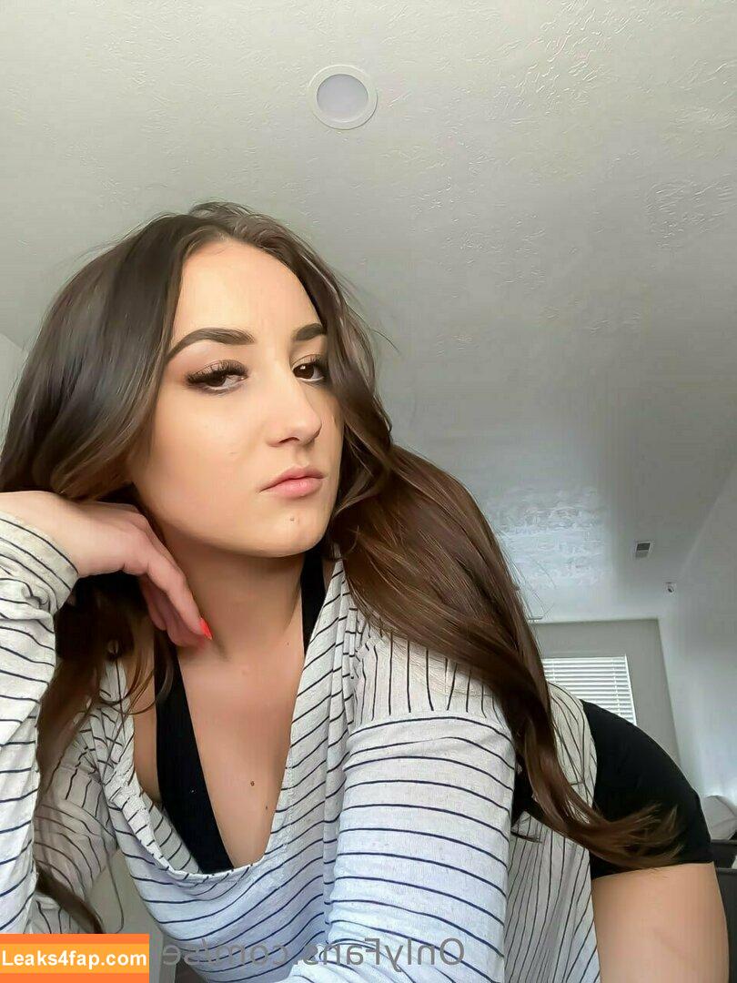 senioryear / Alexis / senioryearnetflix leaked photo photo #0950