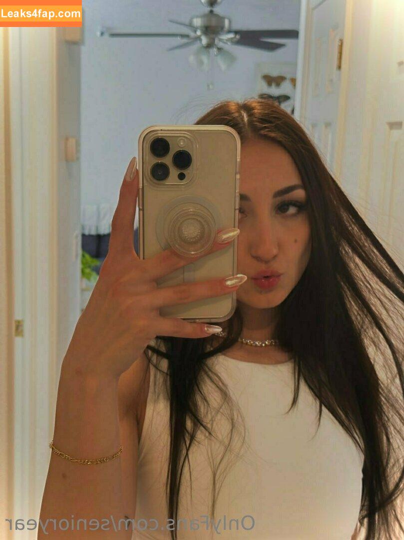 senioryear / Alexis / senioryearnetflix leaked photo photo #0952