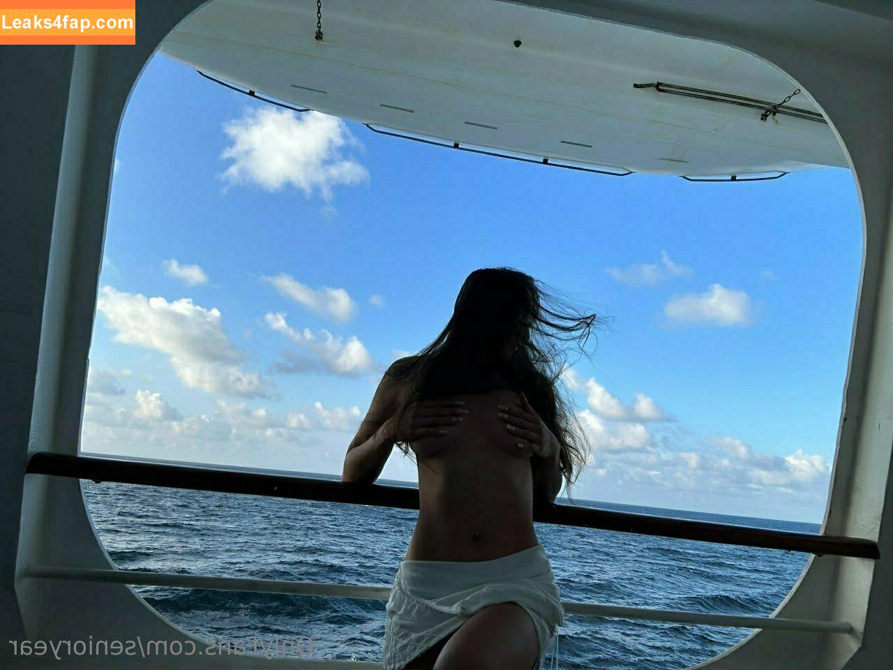 senioryear / Alexis / senioryearnetflix leaked photo photo #0962