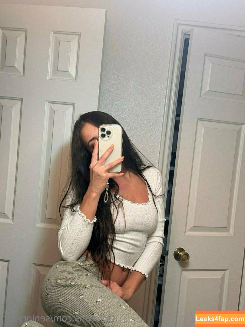 senioryear / Alexis / senioryearnetflix leaked photo photo #0963